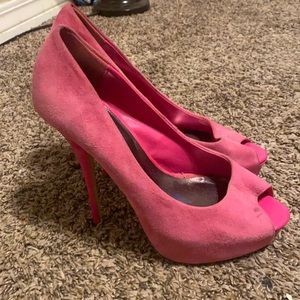 Used pink suede stiletto size 8.5